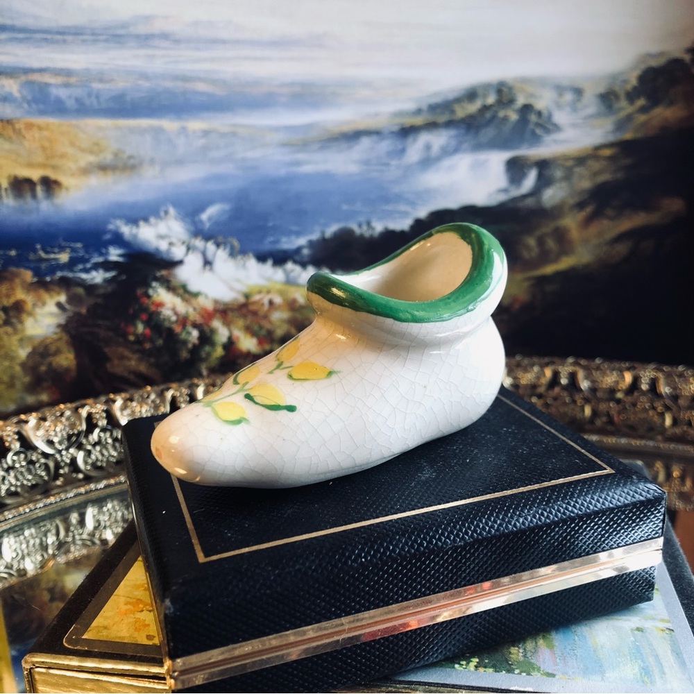 VINTAGE 3” Decorative Ceramic Shoe with Green and Yellow Details 🚬